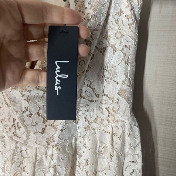 Lulus new with tags ivory lace tiered dress‎ sleeveless, size XS - Picture 13 of 16